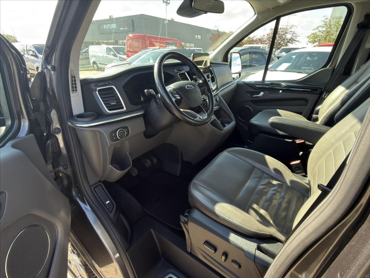 Ford Tourneo Custom Kombi 2,0 l 136 kw