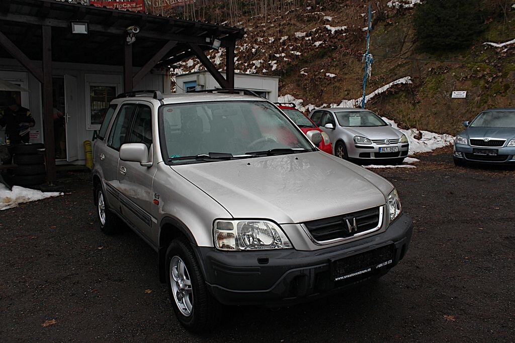 Honda CR-V SUV / Terénní 2,0 l 94 kw