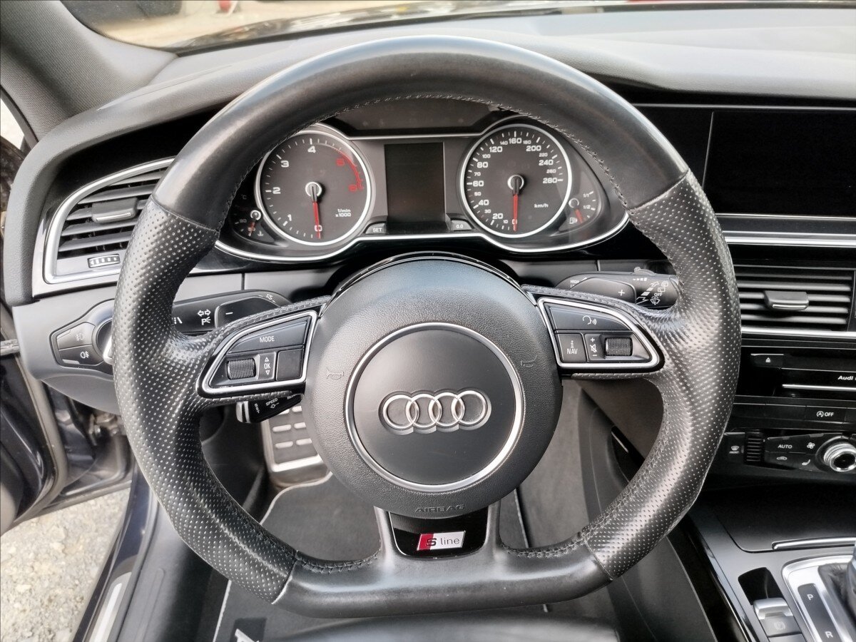 Audi A4 Kombi 2,0 l 140 kw