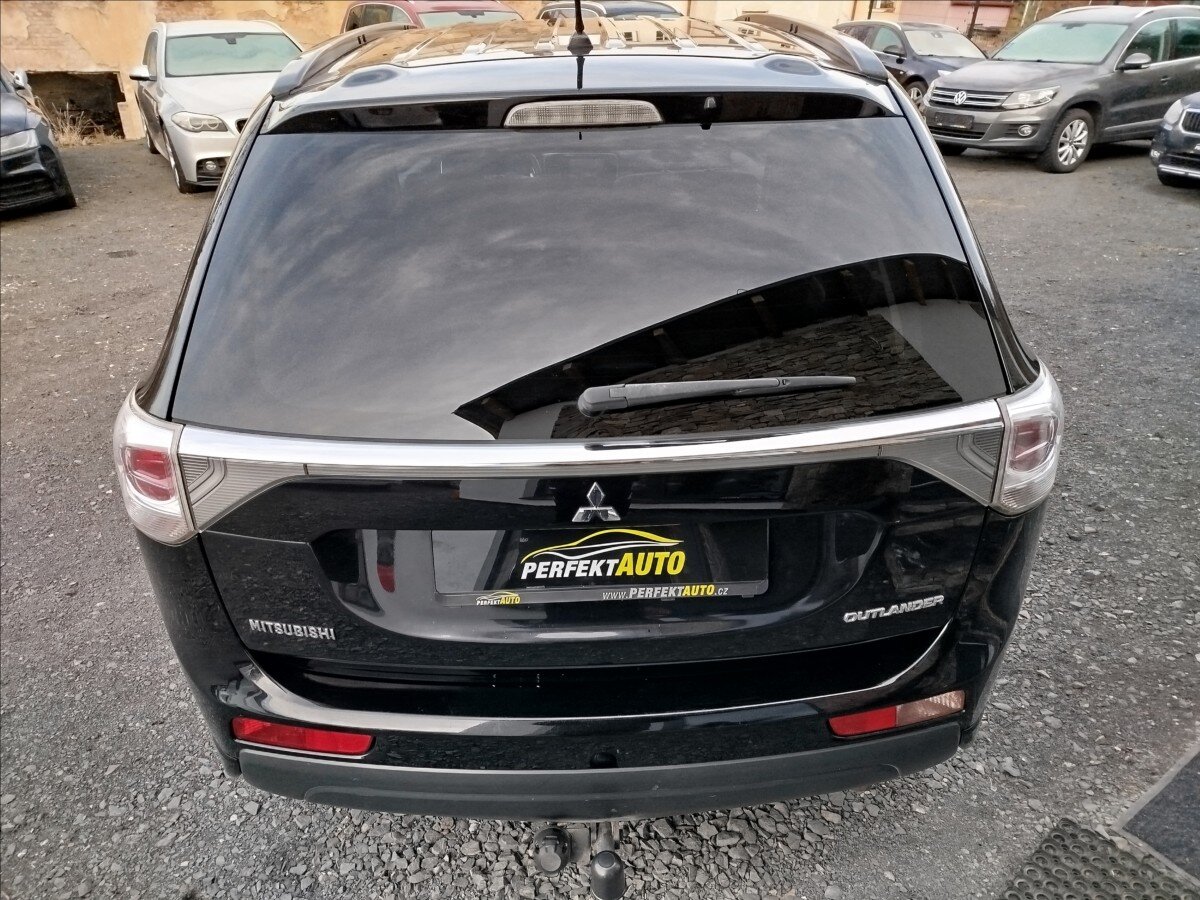 Mitsubishi Outlander SUV 2,3 l 110 kw