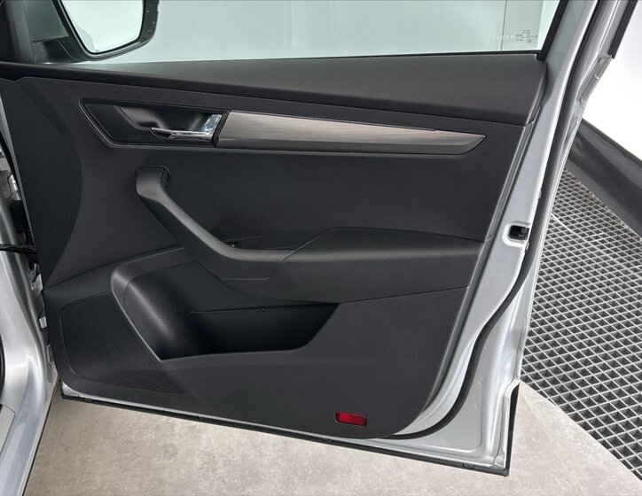 Škoda Karoq SUV / Terénní 1,5 l 110 kw