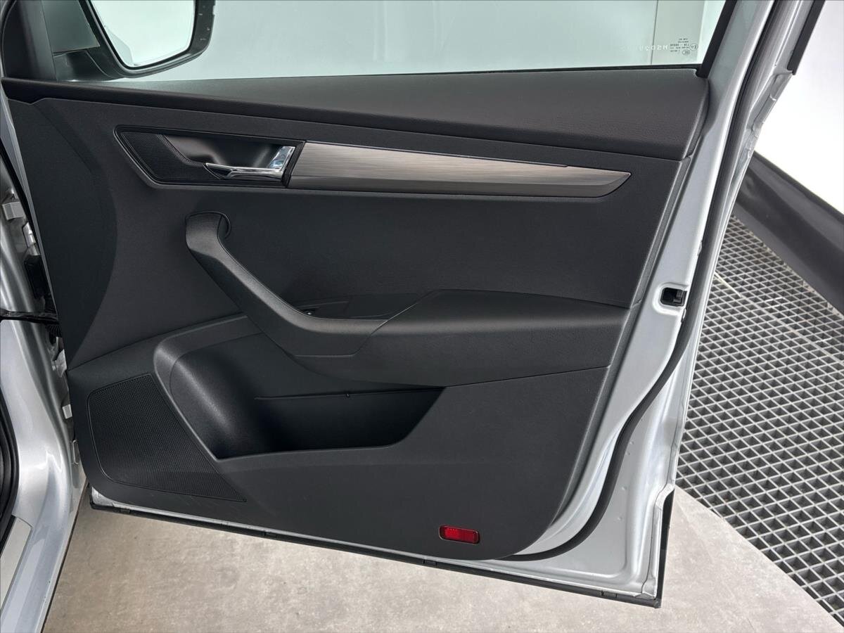 Škoda Karoq SUV / Terénní 1,5 l 110 kw