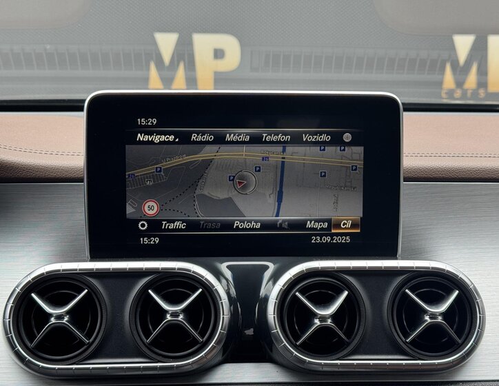 Mercedes-Benz Třídy X 30