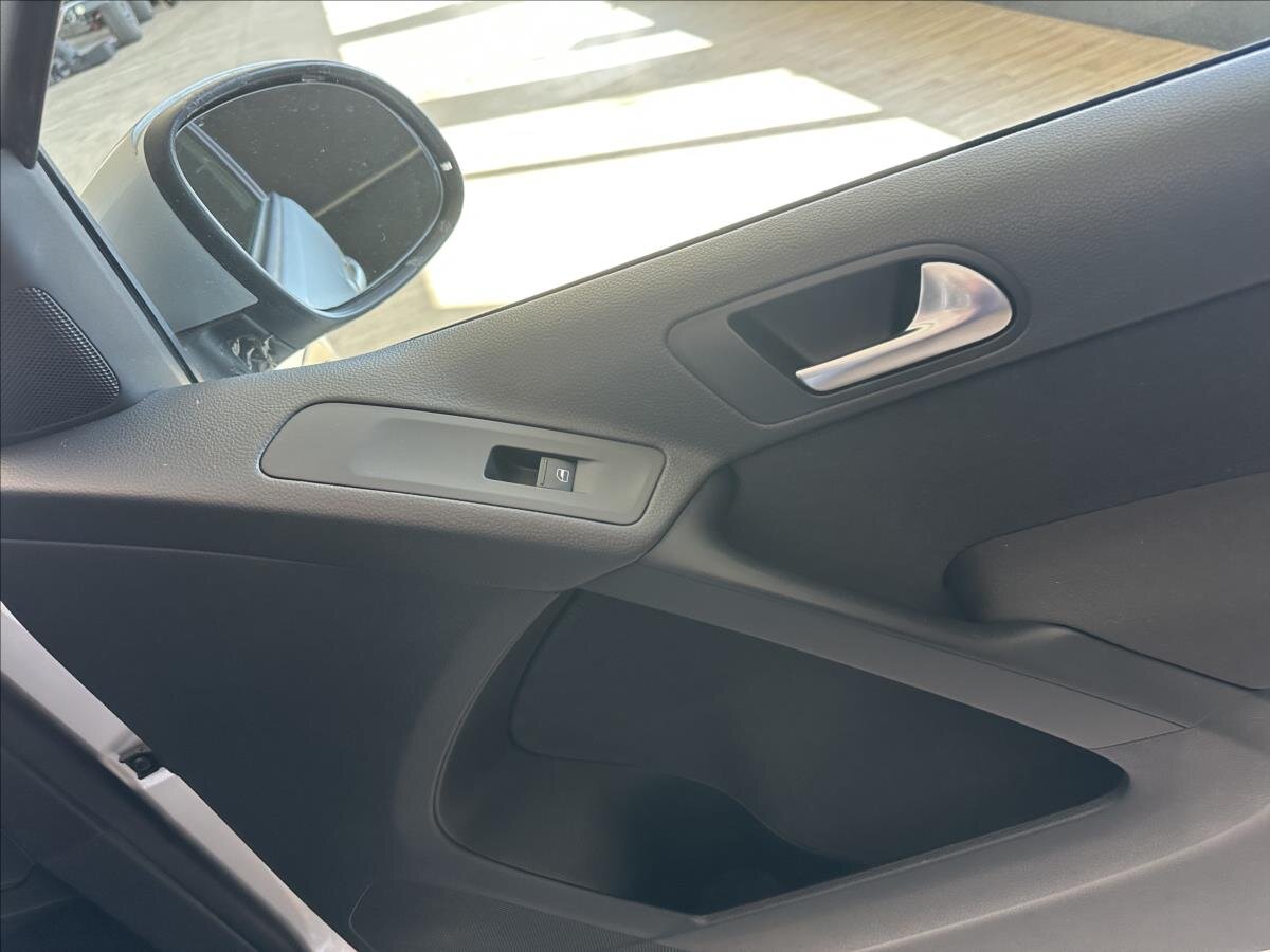 Volkswagen Tiguan SUV / Terénní 2,0 l 103 kw