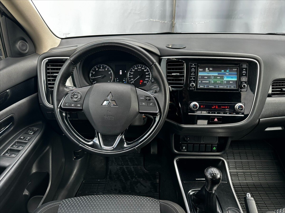 Mitsubishi Outlander Kombi 2,0 l 110 kw