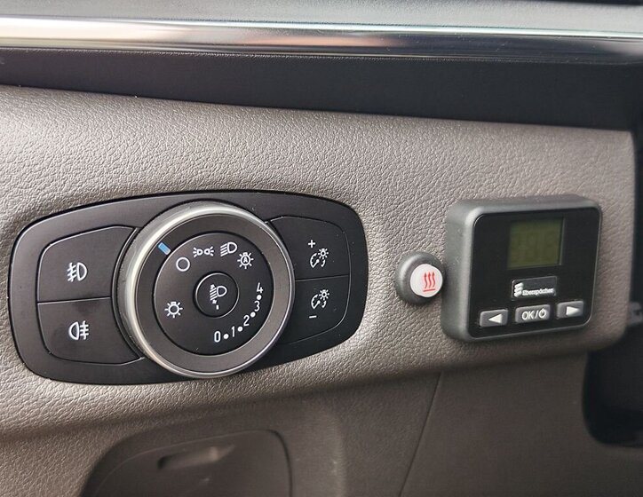 Ford Tourneo Custom 28