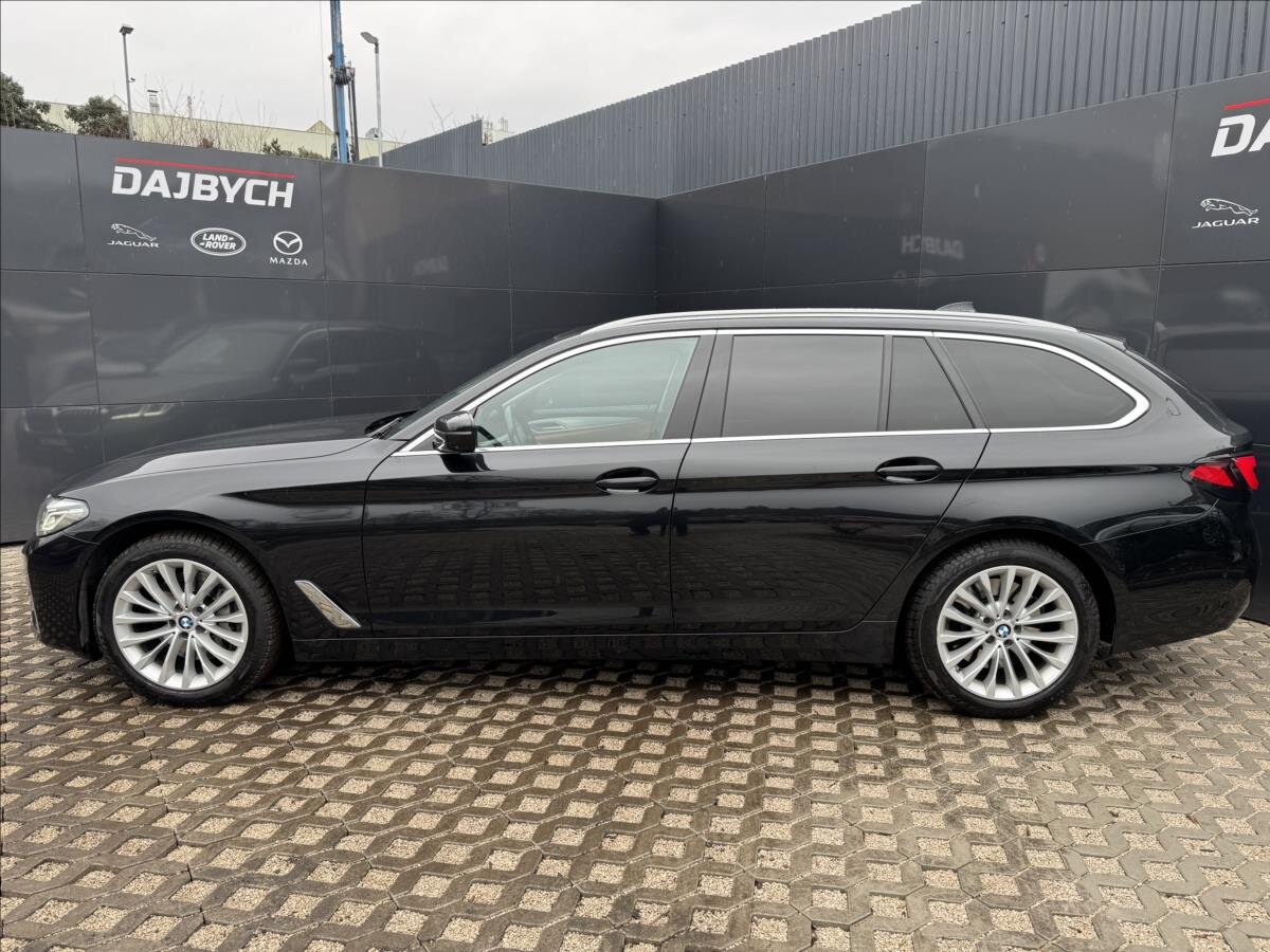 BMW Řada 5 Kombi 3,0 l 210 kw