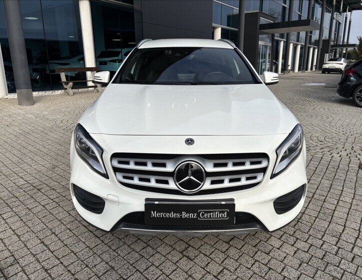 Mercedes-Benz GLA SUV 2,0 l 135 kw