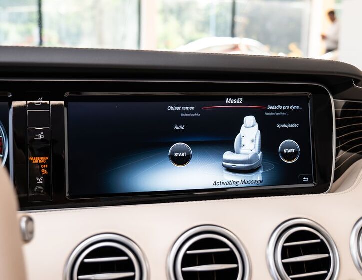 Mercedes-Benz Třídy S 12