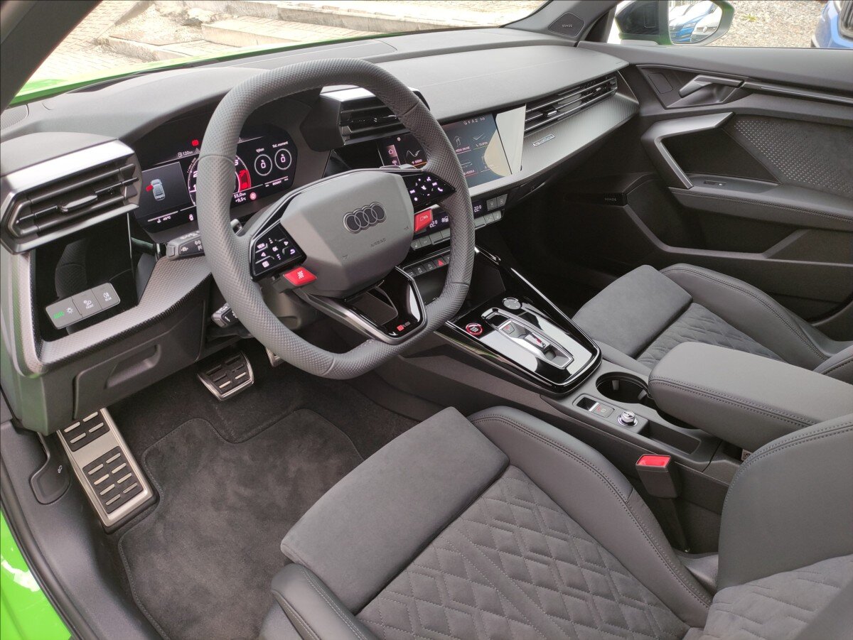 Audi RS 3 Ostatní 2,5 l 294 kw