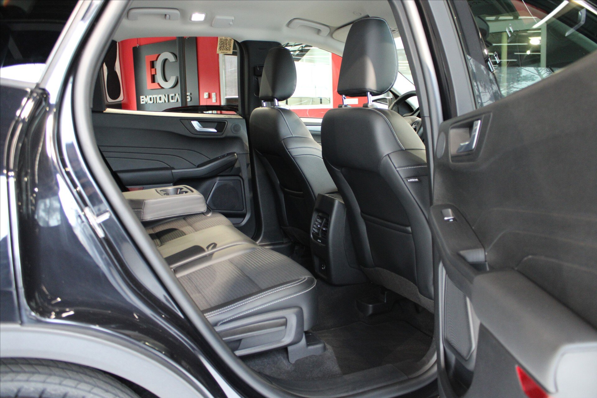 Ford Kuga SUV / Terénní 2,0 l 140 kw