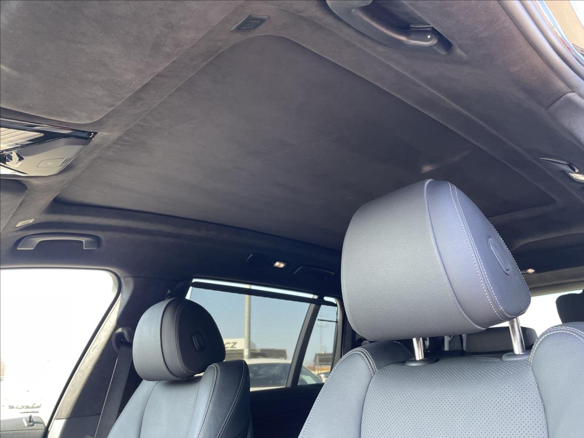 BMW X7 SUV / Terénní 3,0 l 195 kw