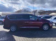 Chrysler Pacifica MPV 3,6 l 214 kw