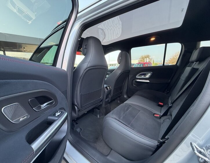 Mercedes-Benz GLB Kombi 0,0 260 kw