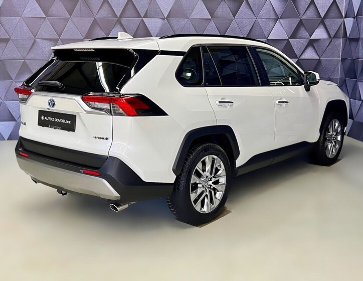 Toyota RAV4 SUV 2,5 l 163 kw