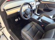 Tesla Model Y SUV / Terénní 0,0 393 kw