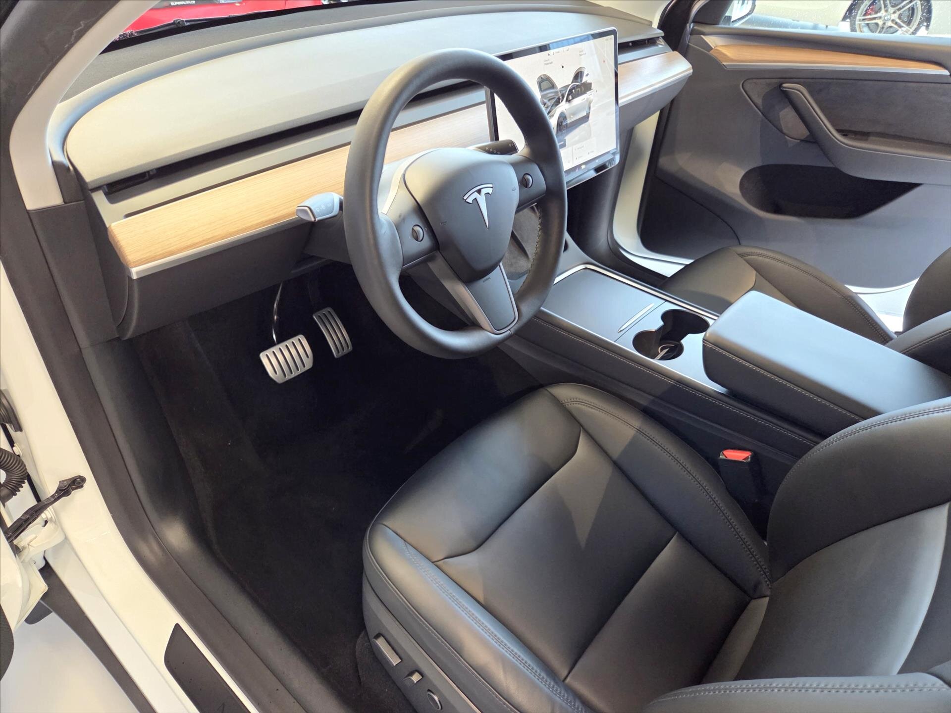 Tesla Model Y SUV / Terénní 0,0 393 kw