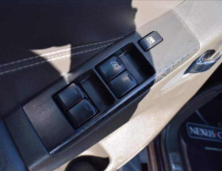 Nissan Navara Pick-up 3,0 l 170 kw