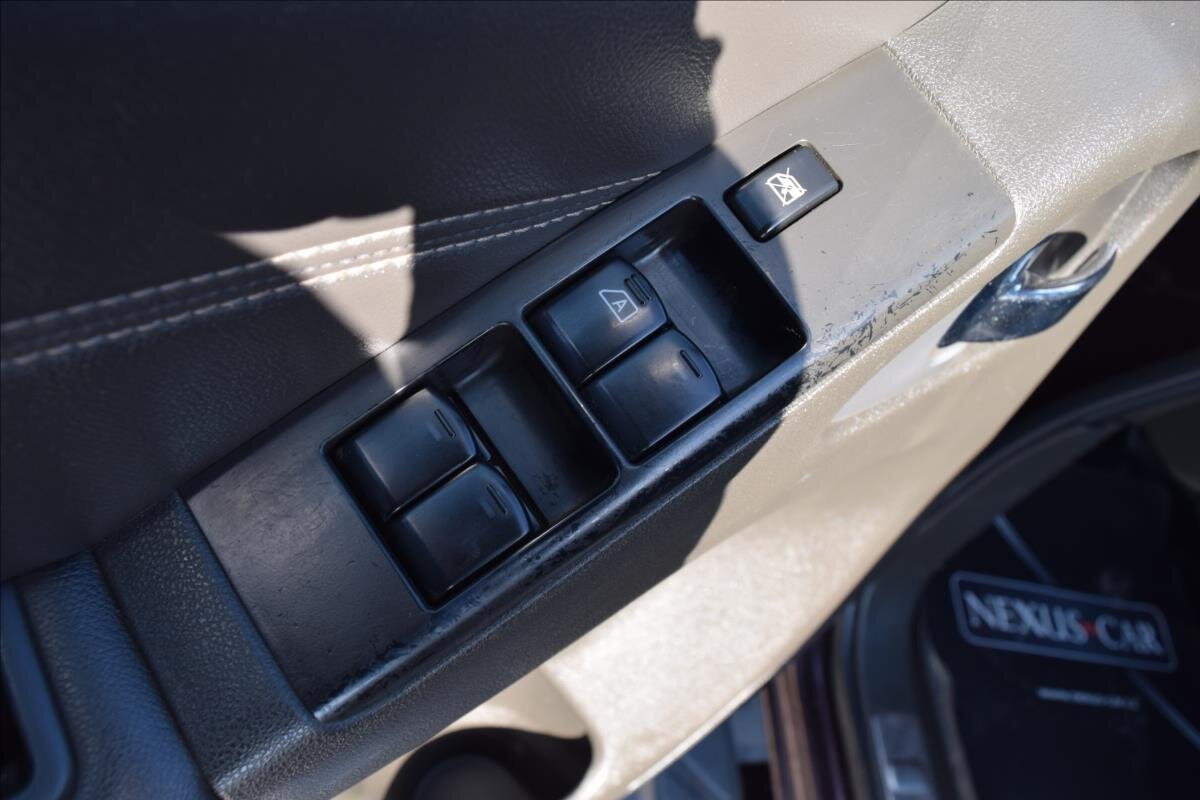 Nissan Navara Pick-up 3,0 l 170 kw