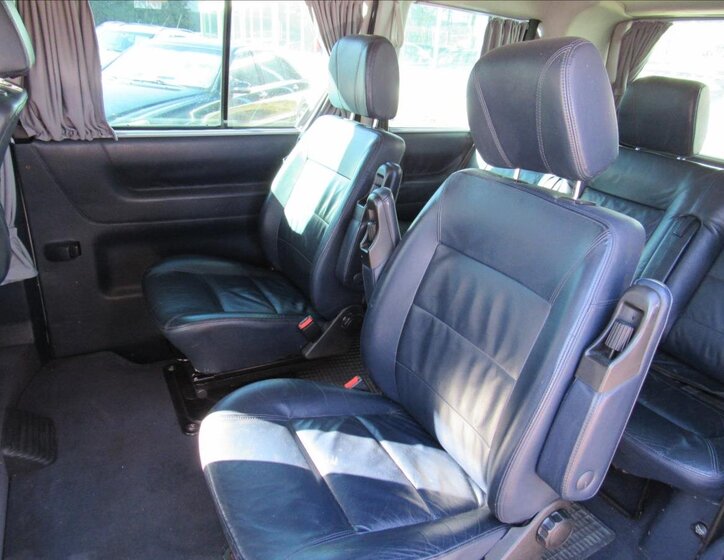 Volkswagen Caravelle Kombi 2,5 l 75 kw