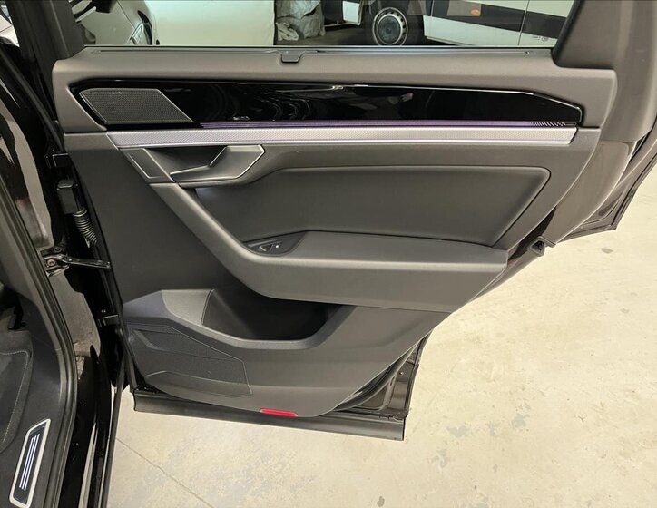 Volkswagen Touareg SUV / Terénní 3,0 l 210 kw