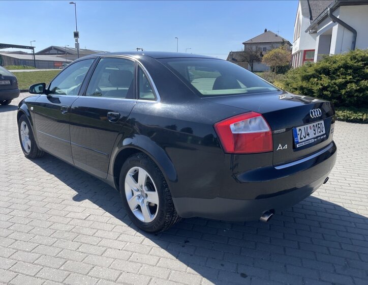 Audi A4 Sedan / Limuzína 1,8 l 110 kw
