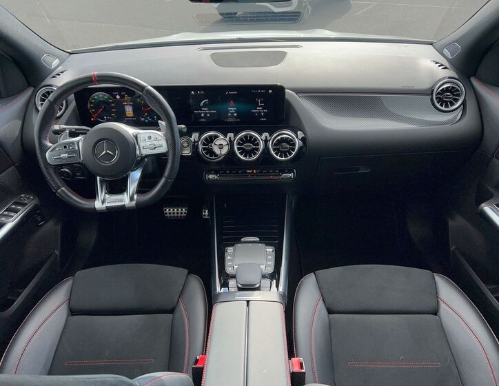 Mercedes-Benz GLA 16