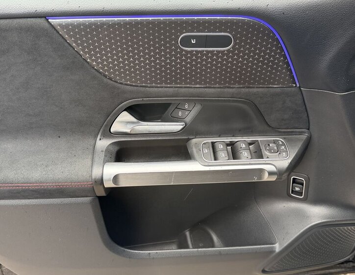 Mercedes-Benz GLB SUV / Terénní 2,0 l 110 kw