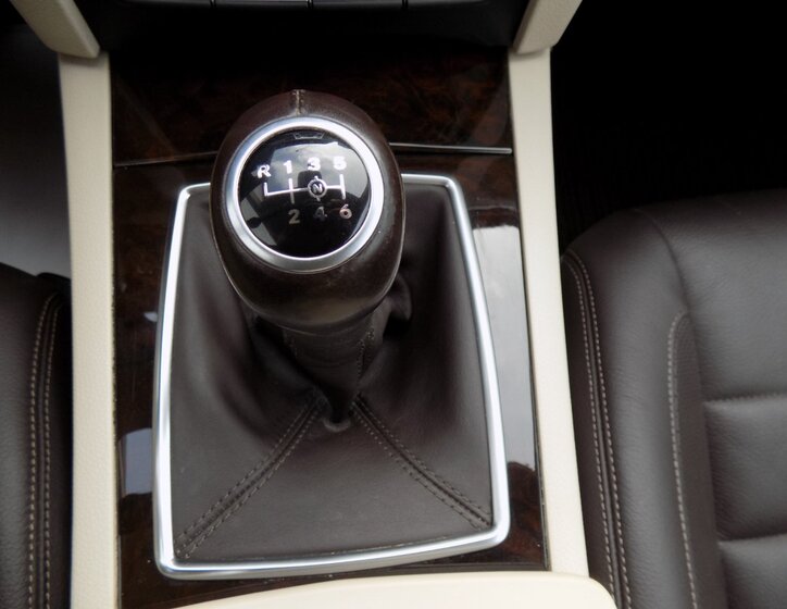 Mercedes-Benz Třídy E 30