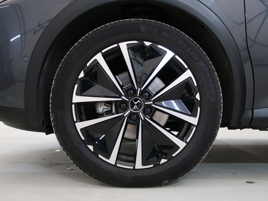 DS Automobiles DS7 Crossback