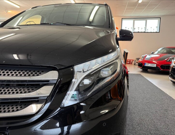 Mercedes-Benz Vito 8