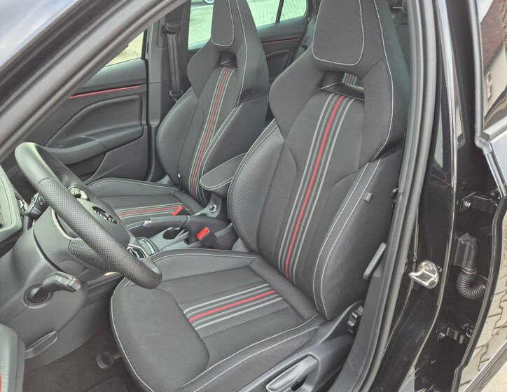 Škoda Scala Hatchback 1,5 l 110 kw