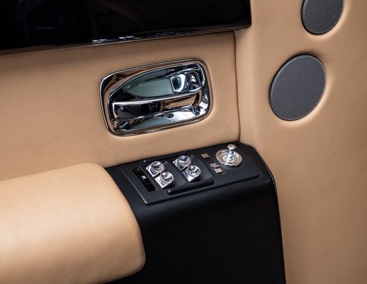 Rolls-Royce Phantom Sedan 6,7 l 338 kw