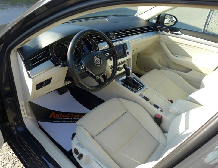 Volkswagen Passat Kombi 1,6 l 88 kw