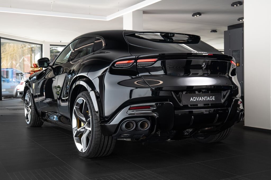 Ferrari Ostatní SUV 6,5 l 529 kw