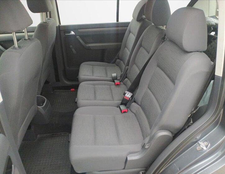 Volkswagen Touran Kombi 1,9 l 77 kw