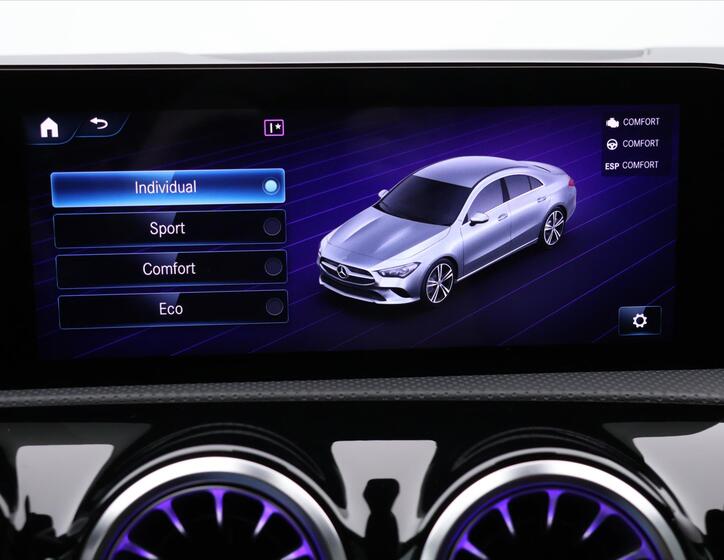 Mercedes-Benz CLA 30