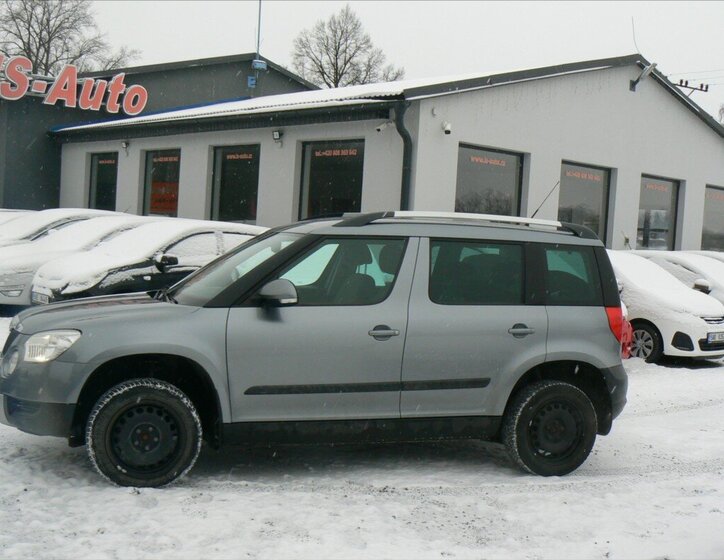 Škoda Yeti SUV / Terénní 1,8 l 118 kw