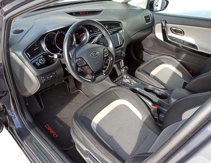 KIA Ceed 10