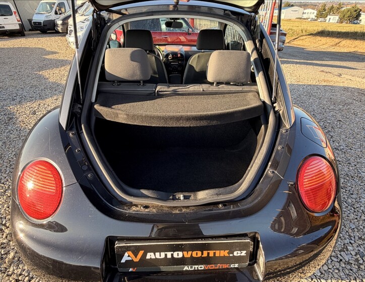 Volkswagen New Beetle 14