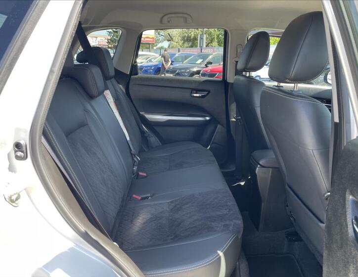 Suzuki Vitara 27