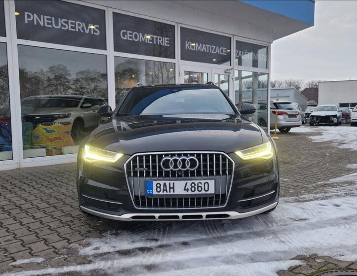 Audi A6 Allroad Kombi 3,0 l 235 kw