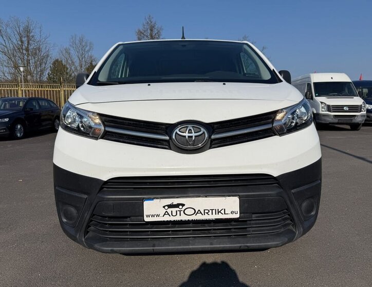 Toyota ProAce Skříň 2,0 l 90 kw