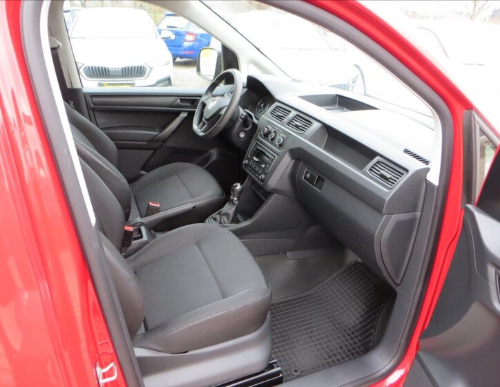 Volkswagen Caddy Skříň 1,4 l 81 kw