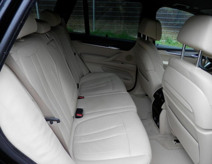 BMW X5 Kombi 3,0 l 190 kw