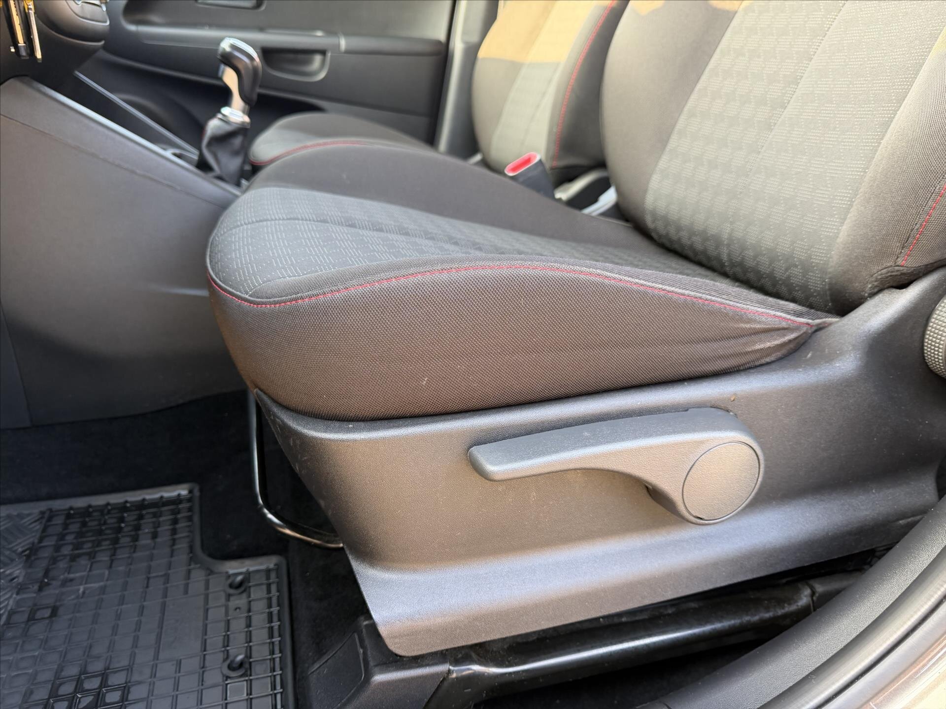 KIA Venga MPV 1,4 l 66 kw