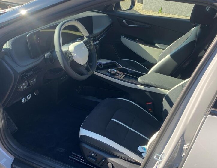 KIA EV6 CUV 0,0 239 kw