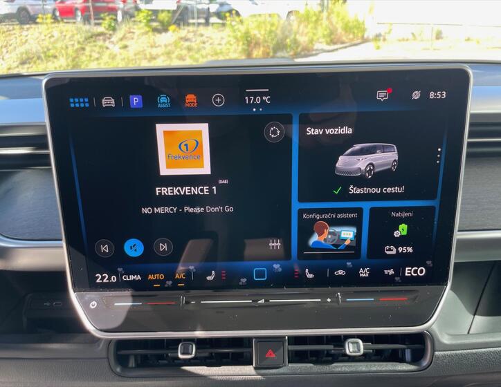 Volkswagen ID.Buzz 12