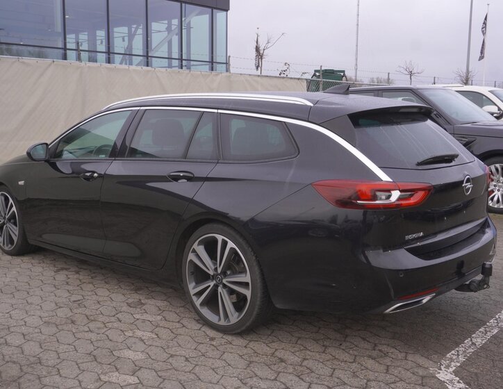 Opel Insignia Kombi 2,0 l 154 kw
