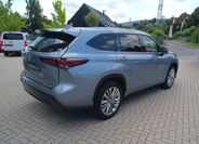 Toyota Highlander 6